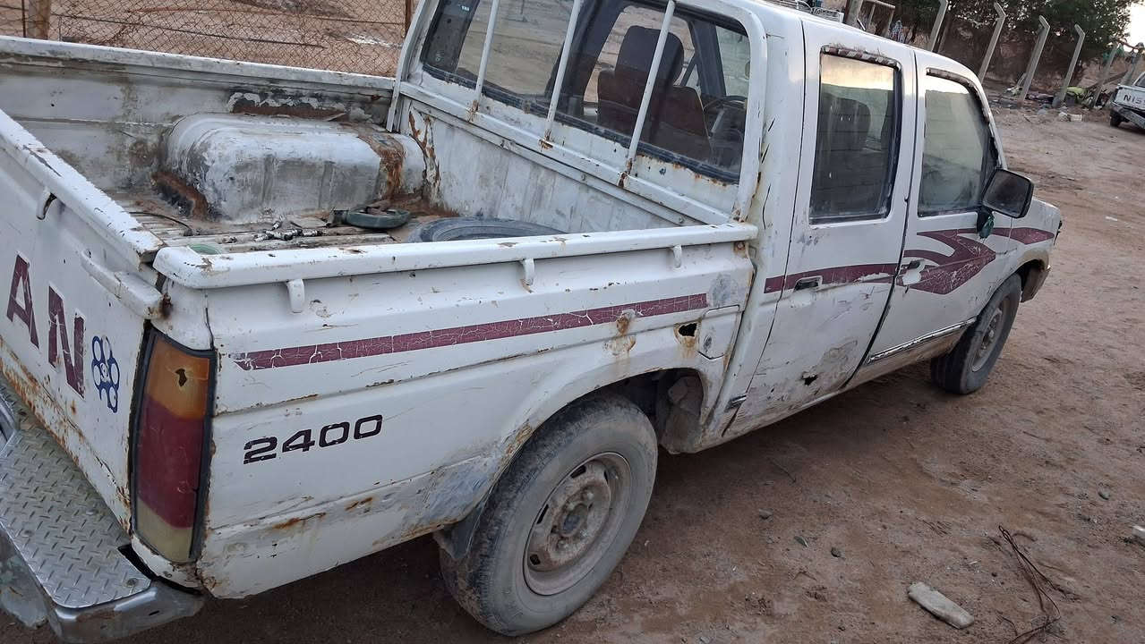 بيك اب نيسان دبل قماره موديل ٩١ مكينه كير بلاد تبخر السعر ٢٠ مكلف بلنشر اتصل *********** مكان السياره الزبير
