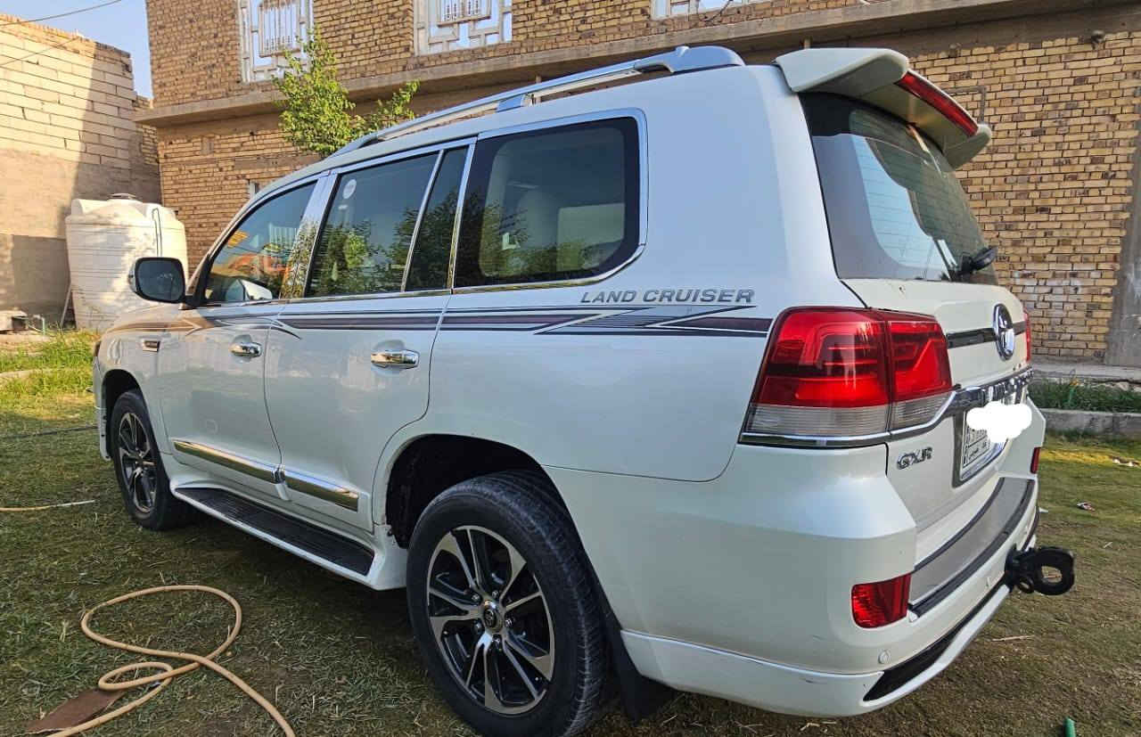 السعر بلاش يابلاش 
 جوى السوك بيع مستعجل

لاندكروزGXR
موديل 2013 محدث2021
تحديث  للخارج فقط الداخل ابلادي 
باقي كل التفاصيل فول المواصفات واحد ع واحد1/1
محرك 6V سلندر 
اخوان سياره بيها اشكم قطعه صبغ 
إني أبيع صبغ احزام بس هيه مو احزام 
ابيع هيج احسن 
‌ايرباك سليم 
الدواخل فول بلاد 
رقم بغداد نكليزي دولي  مميز سنويه لل2031
سنويه اب أسمي
تحويل مباشر 
كير محرك تخم تاير تبريد حداديه كهربايات  تشغيل والبوب بصمه 
المحرك جديد طك الكارتون 
***********
***********
السعر بلاش يابلاش 
 جوى السوك بيع مستعجل
