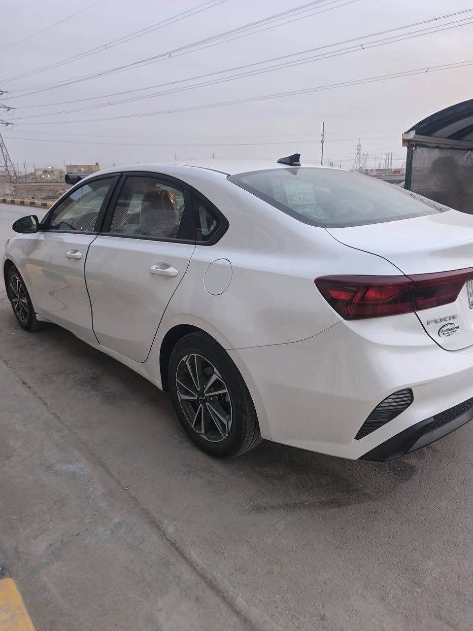 سلام عليكم
فورتي للبيع فقط موديل ٢٠٢٤ وارد أمريكي
دخول جديد السيارة جديده كلش
حادث بسيط جدا لا صبغ ولا تبديل
بارد فقط بلجاملغ  وحافت البنيد
وطخه بل دوس موضحه بل صور
ايرباك سليم حته الدركه
راديترات بلادي 
الون أبيض 
محرك الفين دوش
كير سي في تي ٨ نمر
رادار أمامي
رادار جانبي
تحديد مسار 
نقطه عمياء
ارضيات جلد
سفريات جلد
الجنطه مغلفه بل كامل
سبير وفلين جاهز
شهدا بسمي 
سنتين وتصير حره
المكان الناصرية
الرقم ***********
