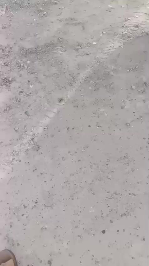 واجه 5
نزال 16
مساحه 100 تفاصيل بيت غرفتين نوم و استقبال و صحيات و مطبخ 
سعره 80 وبي مجال اقساط مقدمه 50وباقي كل شهر مليون
  عمله ويا راعي بيت
يبعد عن شارع عام 200متر 
عرض شارع 8امتار 
سند 25علئ محموديه و قرار قاضي 
موقع دوره هورجب قرب منتجع امواج البحر 
الاتصال على الارقام 
***********اثير
***********كورك
