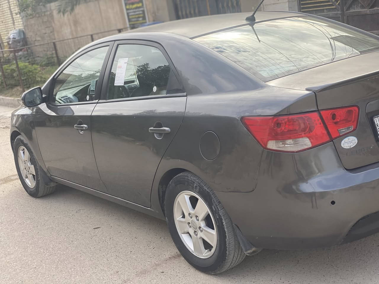 سيراتو موديل ١٣ خليجي  كير ومحرك مكفول بيها قطعتين بنيد وچاملغ جهه السايق مبدلين  وقطعه صغيره بارد ٥ويل كب مري شفط تحكمات ستيرن  رقم اربيل  السياره سنويه بأسمي تحويل او وكاله ثاني يوم السعر 105$
بغداد الزعفرانيه 
***********وتساب
