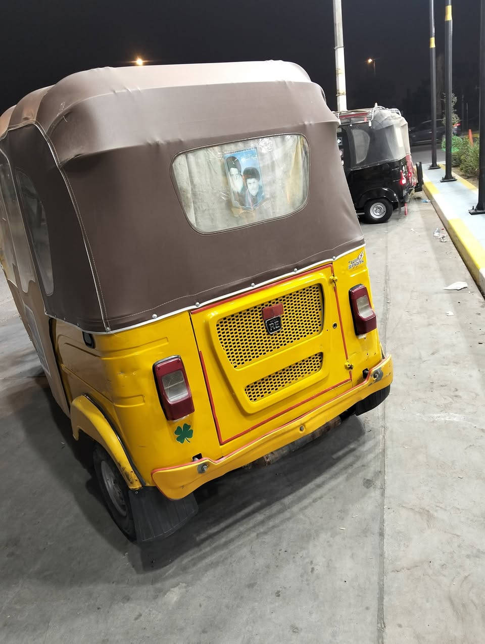 السلام عليكم تكتك 21 شهر 11 رقم بغداد 
العنوان مدينه الصدر السعر 7او ربع اوبيهه مجال 
***********
واتساب او اتصل
