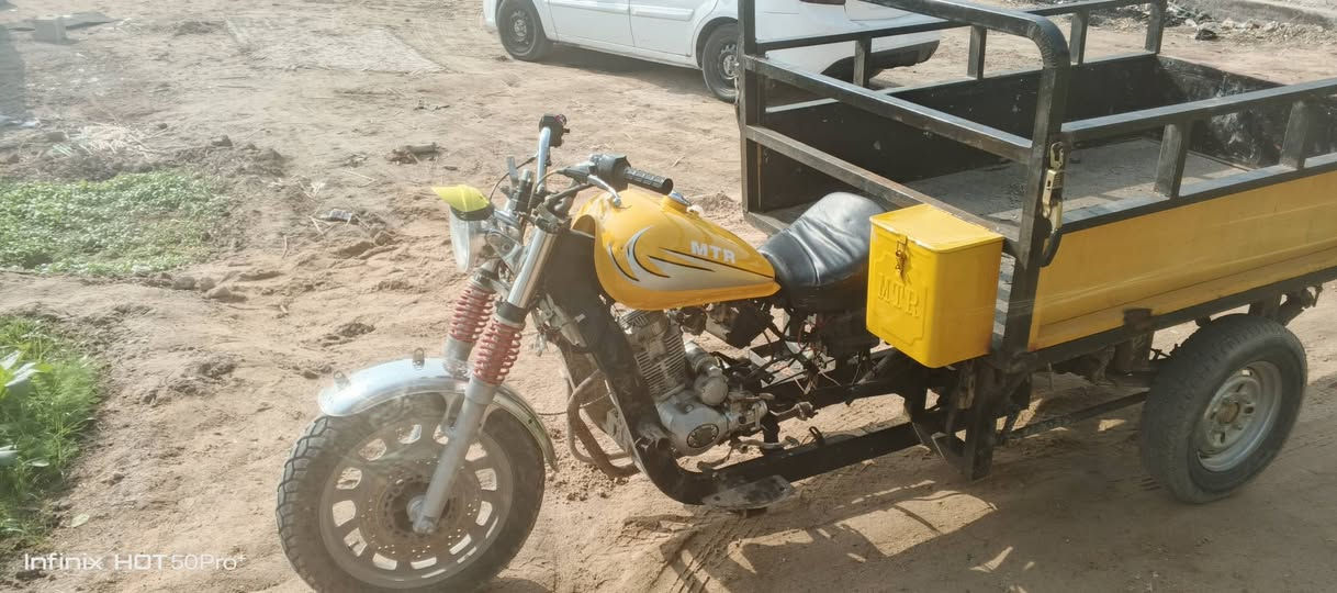 ستوته للبيع السعر 850  وبيها مجال العنوان بصرة ابي الخصيب الرقم
***********
