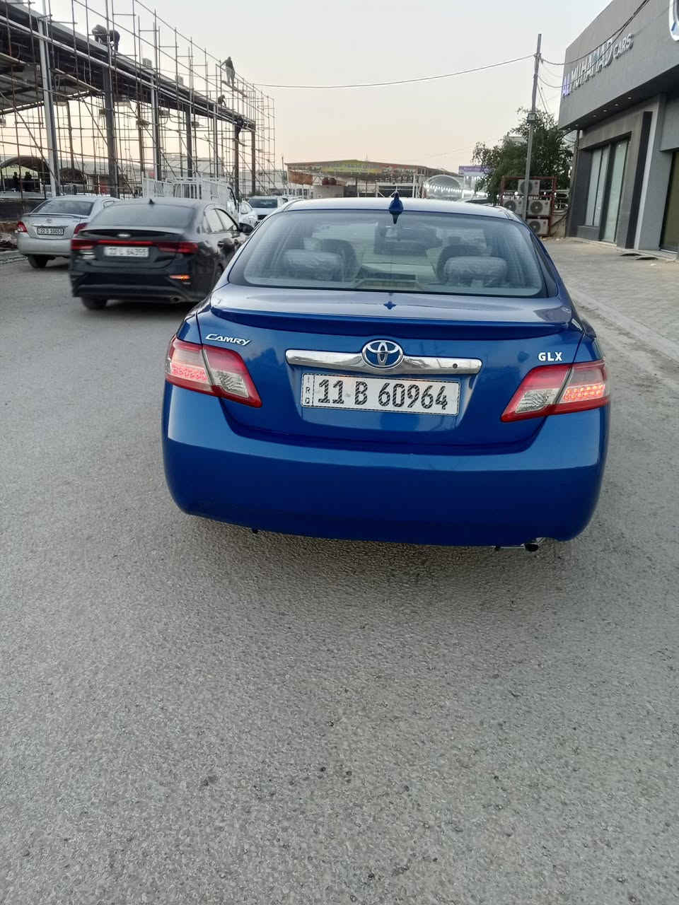 السلام عليكم للبيع كامري موديل 2007 خليجي سعودي رقم بغداد انكليزي بسمي مكينه 2400 لون ازرق جويتي سياره جديده مكفوله من كل ضربه بيهه كلير اثر جراد شرط بدون اي ضربه وبيهه مقطع فيديو قبل الكلير جاهزه من كلشي تبريد تخم تاير نكسن دواخل جديده سياره ماشيه قليل السعر 105 المكان ديوانيه رقم الهاتف ***********
