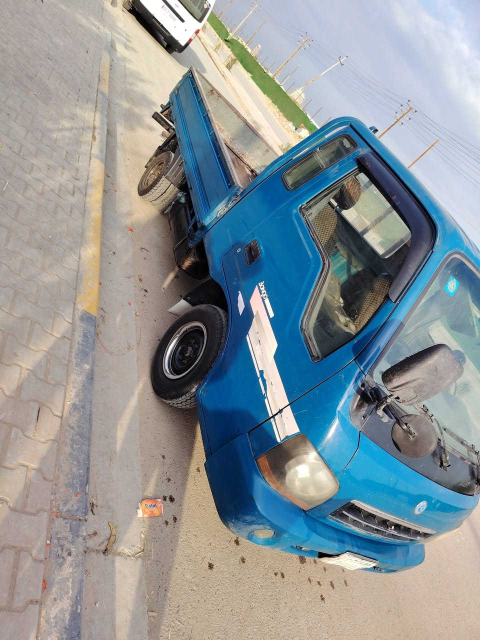 سلام عليكم كيه ام عيون موديل 2001كير شاصي محرك كفاله تحويل ثانيوم سياره مالت جناي خير من الله تخم تاير امامي خلفي سعر 77بي مجال للطيبين شرط التحويل رقمي واتساب ***********
