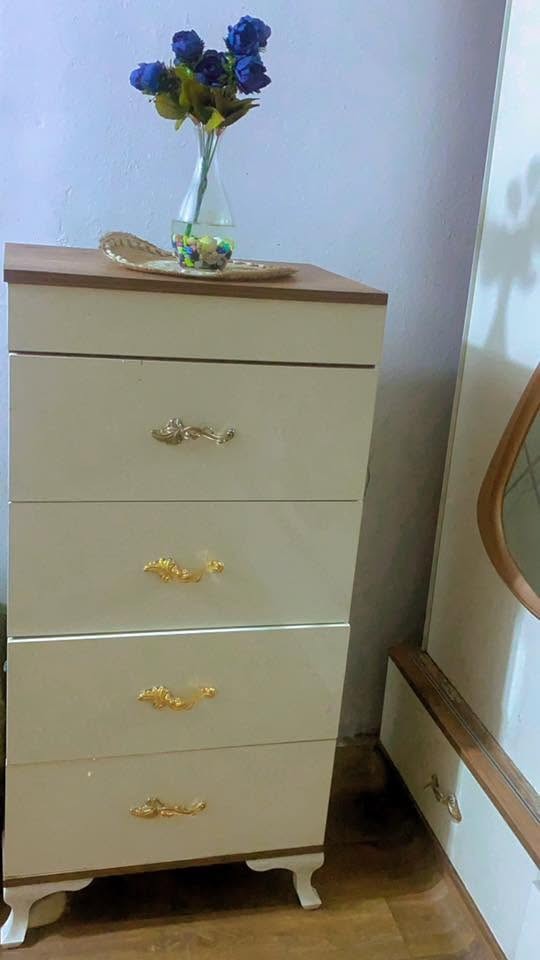 غرفه تركيه مستخدمه سعرها ٤٥٠ بيها مجال بسيط


**إذا كنت صاحب هذا الإعلان وتريد حذفه لأي سبب، رجاءا أرسل رسالة إلى الدعم الفني**