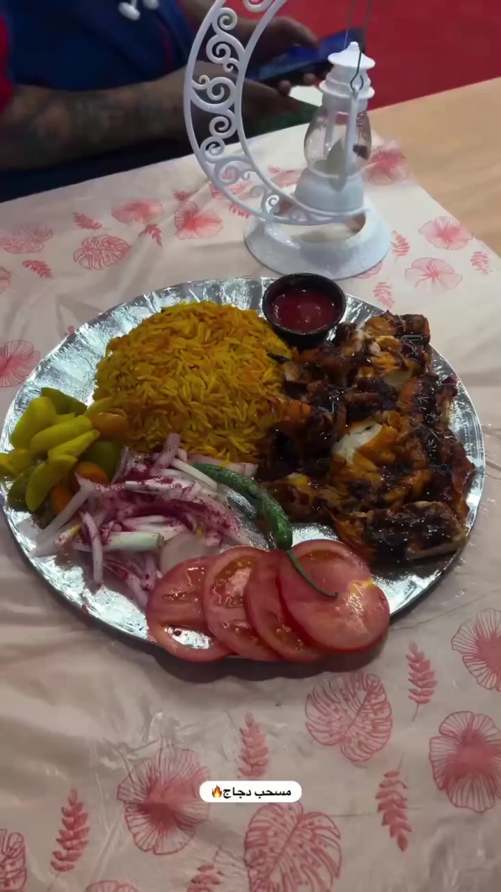 لسلام عليكم اني خلفة مال كباب محتاج شغل كون مبيت***********
