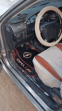 بسم لله، سياره فكترا موديل 95 محرك 2000، كير عادي  كهربائيّات كلها شغاله تخم تاير، تبريد جاهز سياره بلاديه اي صبغ مابيها مكفوله سنويه 2028 تحويل جاهز  السعر 41 وبيها مجال شي بسيط  ، سياره مال جناي، مكان رمادي جزيره الخالديه  . ***********
