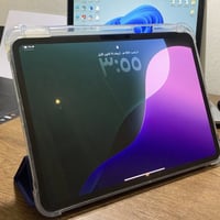 ايباد برو M4 حجم 11  قبل شهر اشتريته فتحته من الكارتونة ورجعتة للكارتو...