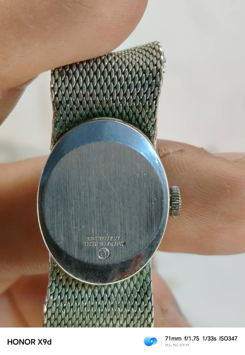 ساعة نسائي نصب تكويك نظيفه جدا شغاله مظبوطه مكينه 17حجر سير، حصيره اصلي سعره مع توصيل 35


**إذا كنت صاحب هذا الإعلان وتريد حذفه لأي سبب، رجاءا أرسل رسالة إلى الدعم الفني**