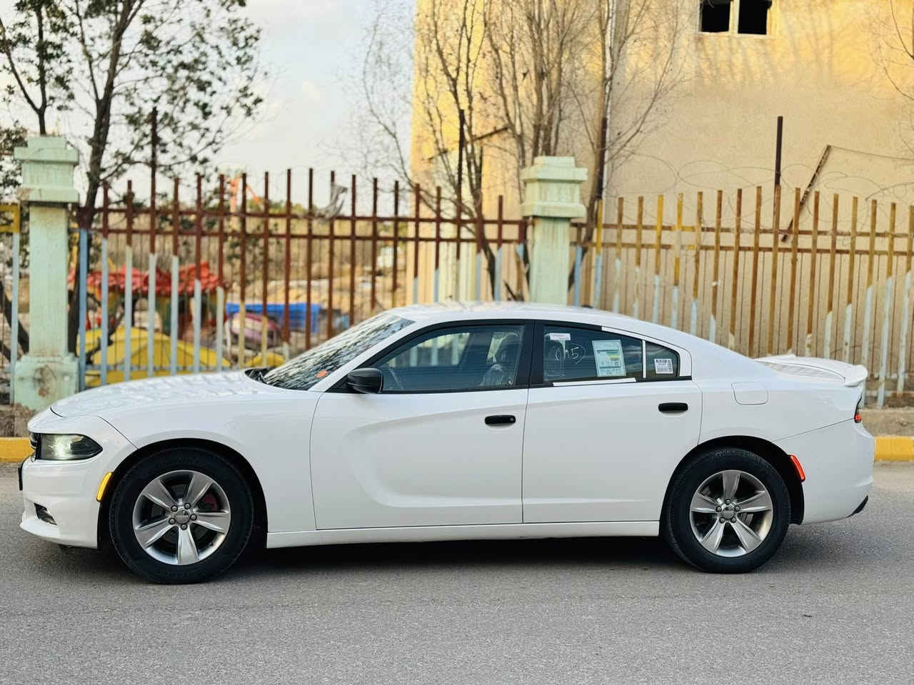 السلام عليكم
جارجر 2015 اصل وارد كندي رقم سليمانية مداور ثاني يوم راعية يمي كفاله عامة عدا كارت بسيط مقدمه بنيد جاهزه مكينة كير حداديه تبريد تخم تاير اكسن مامشتغله خط ماشية 200 شاشه جبيرة وكامرة احلا من صور بدون شخوط او بارد
مكان السيارة:الناصرية :مركز
السعر 188وبيه مجال 
***********
