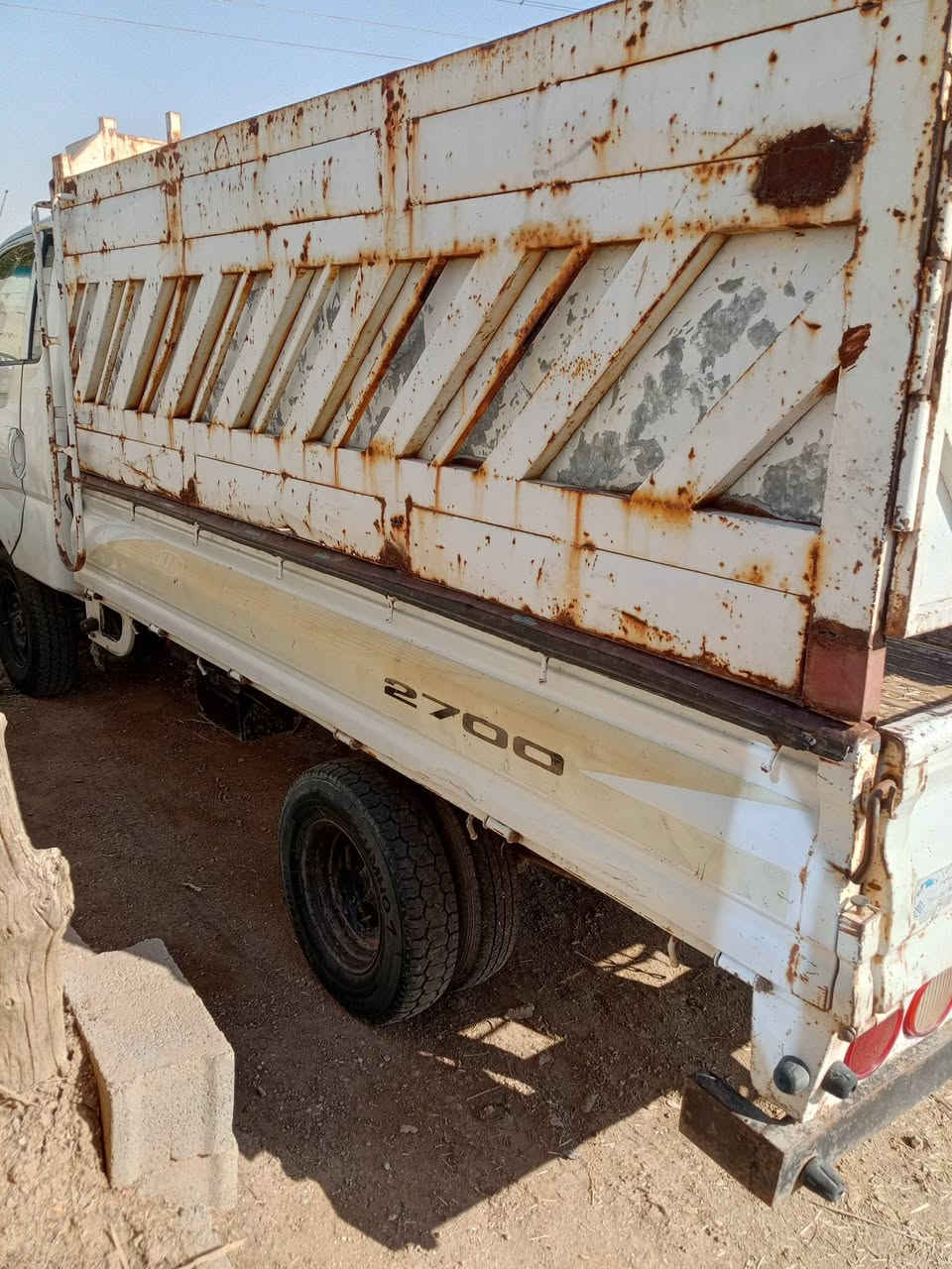 سلام عليكم كيا موديل 2016تخم تاير وخير من الله حداديه سدر فول محرك فول باتري جديد كهرباءيات شقاله كله سعر 95والاستفسار الاتصال على الرقم ***********
