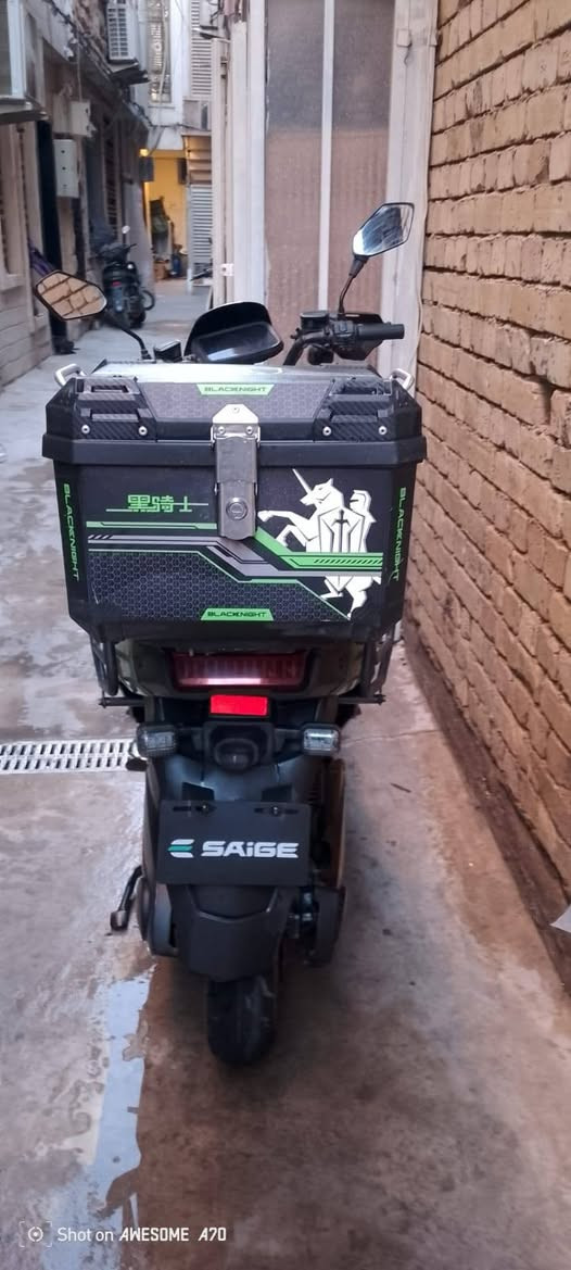 سلام عليكم 
دراجه شحن GR SPORT نظافه 100/100فوول دراجه بلادي مال شركه كلشي بيها بلادي ما ماشيه هواي يعني ما متعوبه بعدها بحيلها رايدها ب1250 وبيها مجال بطاريات عدد 6
عنواني (شارع فلسطين مجاور الاسواق المركزيه ) 
للاستفسار ***********
