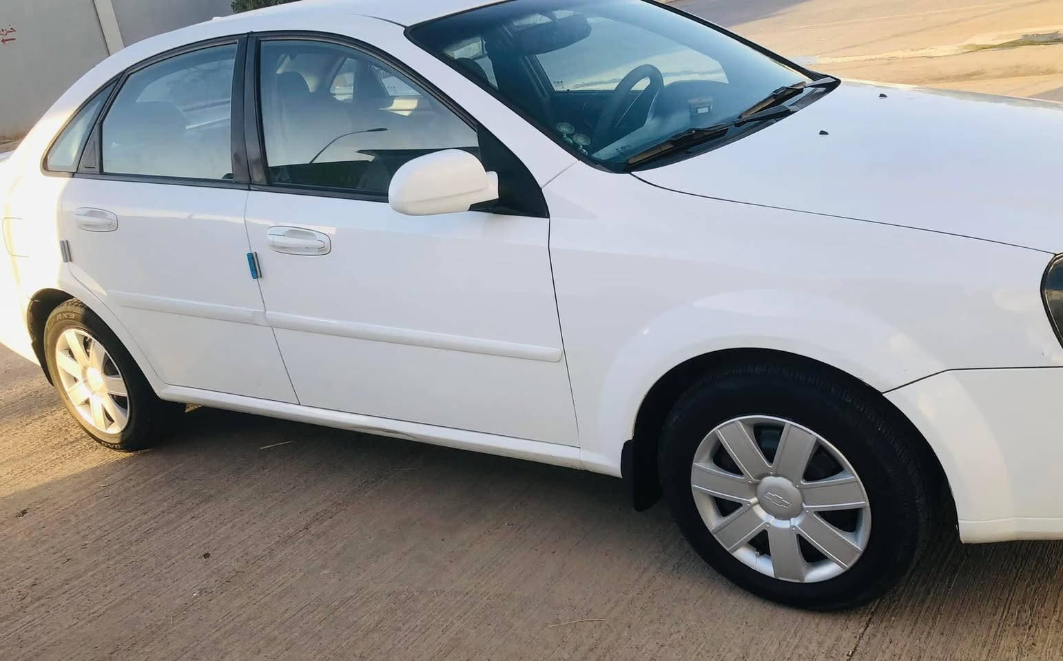 رقم ديالى إنكليزي جديد

السيارة نظيفة جداً
بدون أي صبغ
بيها فقط مكانات باردة ورصعات خفيفة

 الكير كفاله المحرّك جديد
الصدر الأمامي والخلفي GM وكالة
تايرات جديدة

📌 السنوية جديدة وهزه وتنتهي شهر 5
💰 السعر: 83
📍 مكان السيارة: بغداد – الكرادة، شارع 62
واتساب  فقط 
***********
