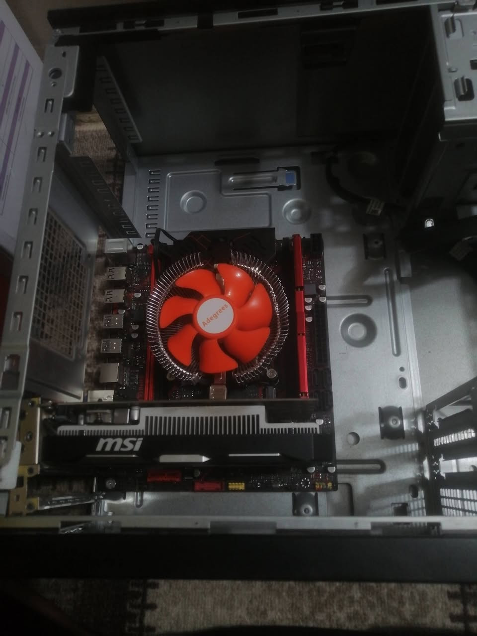 السلام عليكم شباب عندي هاي تجميعة اريد اراوسها بكارت شاشة قوي شعندك كارت شاشة قوي نزل 
مواصفات التجميعة
كارت شاشة gtx 1650
رام ddr4 8G 
هارد M.2 128G
مذربورد زيون X99
معالج زيون رقمةE5-2680V3 يجي ب 12 نواة و 24 مسار و 33 ميكاكاش 
وانطيك الكيس وياها تجميعة نظيفة وجديدة بس كارت قمستعمل بس شدلها بور سبلاي وتونس


**إذا كنت صاحب هذا الإعلان وتريد حذفه لأي سبب، رجاءا أرسل رسالة إلى الدعم الفني**