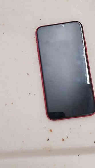 سلام عليكم جهاز 11عادي ما مفتوح منه يا شي ذاكره 128 بطاريه 81 جديد ما بي شخطه ومحدث سعره 275  رقم ***********
