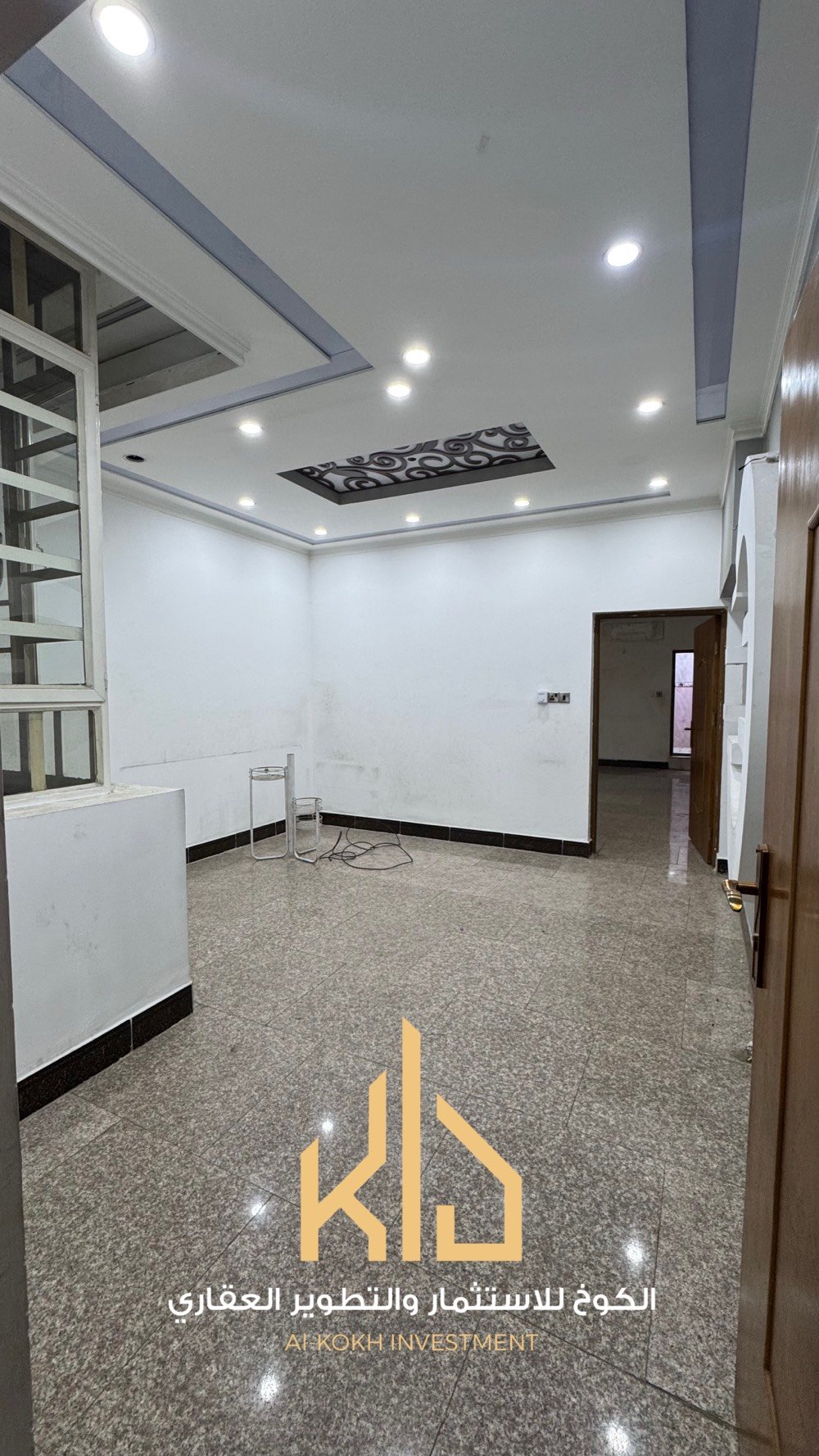 � بيت للإيجار – السيدية 

 • المساحة: 100 م²
 • عدد الطوابق: 3 طوابق 
 • التفاصيل:�
 ◦ 4 غرف نوم (سويتات) 
 ◦ صالة
 ◦ مطبخ
 ◦ خدمات صحية عدد 3
 • 
 • الاستخدام: سكني فقط
 • الموقع: السيدية – خلف شارع المركز
 • سعر الإيجار: مليون دينار عراقي

📞 للاستفسار: ***********
🏢 الكوخ للتطوير العقاري