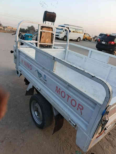 السلام عليكم ستوته للبيع موديل 23 نضافه شوفت عينك لاتطبلي خاص ولاتعبني ولاتعبك شراي اتصل وبيك خير ودلل السعر مليون ونص وبيهه مجال ل طيبين ***********
