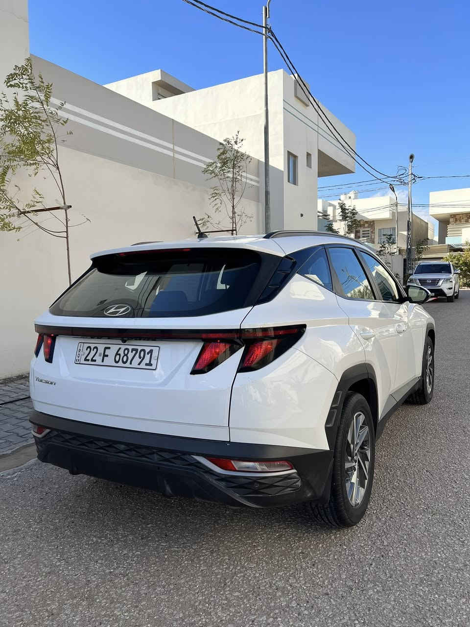 السلام عليكم
توكسان ٢٠٢١ خليجي 
ماشيه ٨٣ 
بيها بارد كلش صغير بلدور الخلفي والباقي كفالة عامة
رقم اربيل الانكليزي تحويل او وكالة
السيارة جاهزة من كلشي
السعر ٢٠٢ مع مجال بسيط
للاستفسار ***********
العنوان النجف الاشرف
