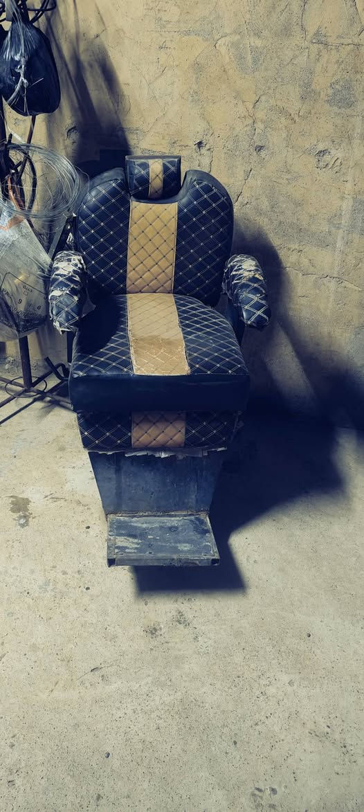 كرسي للبيع السعر( 75)شاري تعال خاص مكاني موصل الأيمن


**إذا كنت صاحب هذا الإعلان وتريد حذفه لأي سبب، رجاءا أرسل رسالة إلى الدعم الفني**