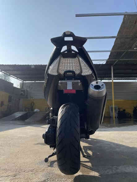 سلام عليكم تيماكس 11 مكينه مكفوله دراجه نضامABS تايرات بيرلي بكلايت سايد بريك كرزي طره مال سويج كرزيه قبق عمبار دراجه نقصها بجم مكينه مكفوله سعر28 بيها مجال قليل عنوان بغداد الرقم ‭+964 785 461 5732‬،
