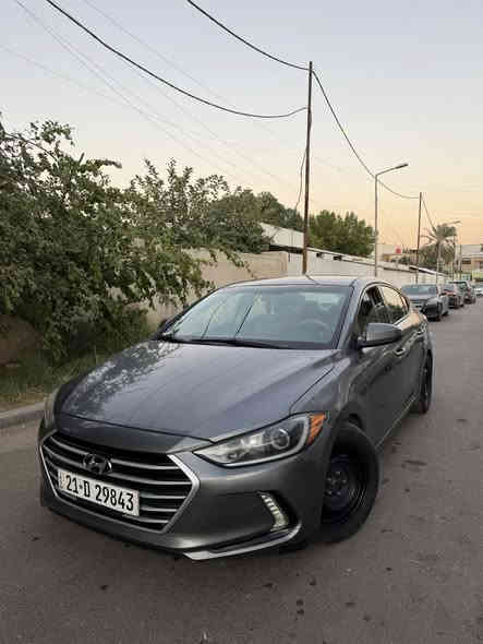 النترا 2018  حادث جانبي البجم كبس للبيع 
السعر ١١٧ ورقه وبيها مجال بسيط جدا جدا حادثها مال امريكا جاملغ وباب وبالعراق بيها رش قطعتين صور الحادث مرفقات 
ايرباك فقط البردة يعني مال الدشبول والستيرن  بلاد 
رقمها سليمانية الجديد وهزه ما ساقطة 
محرك كير صدر تبريد نضيفات 
شاشة - رادارت- نقطة عمياء - تحكمات سيترين ومود درايف 
محرك 2000 دوش المرغوب 
السياره حلوه وما مشخطة 
ارضية مغلفها جلد وعبوه فيت بم وصيانه كاملة مسويلها يعني اي نقص ماكوا 
مكاني بغداد المنصور للأستفسار 
 اسيا ***********
اثير ***********
هذا رقم الشاصي : 5NPD84LF2JH321463
