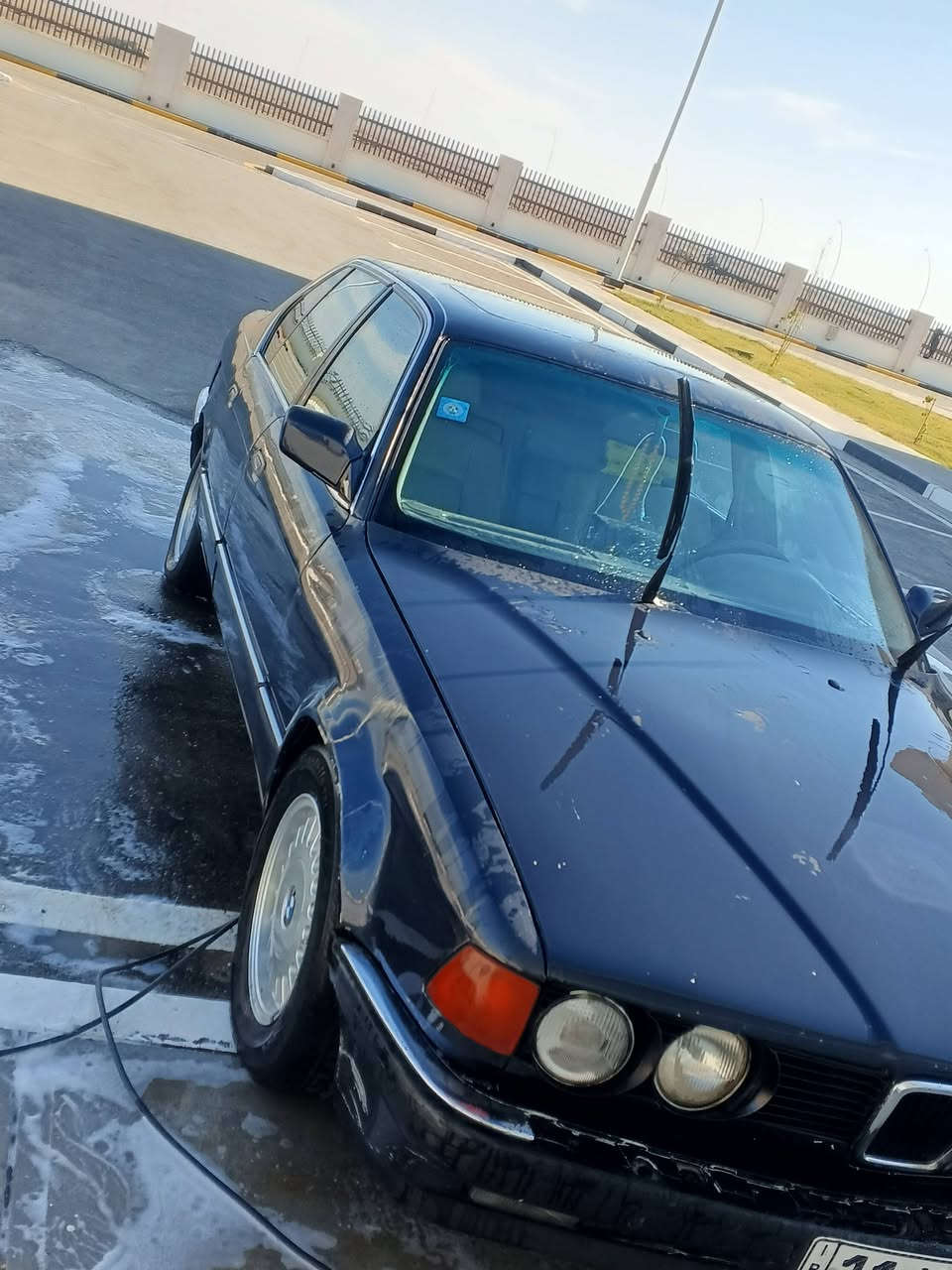 سلام عليكم بيم مديل 91 سياره خير من الله محرك وكير نعمه تخم تايرات جداد يساره مابيه نقص ورقم بغداد انكليزي راعيه موجود*********** 
وسعر 44 وبيه مجال قليل لطيبين
