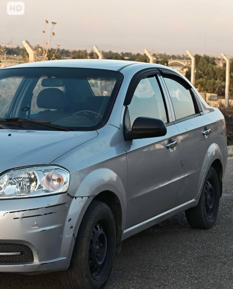 افيو ٢٠٠٧ سياره مال البيت مابيها صبغ تبريد شغال لايت زينون لاصرف ولا نفخ داخل أسود السعر58 وبيها مجال موبايل ***********
