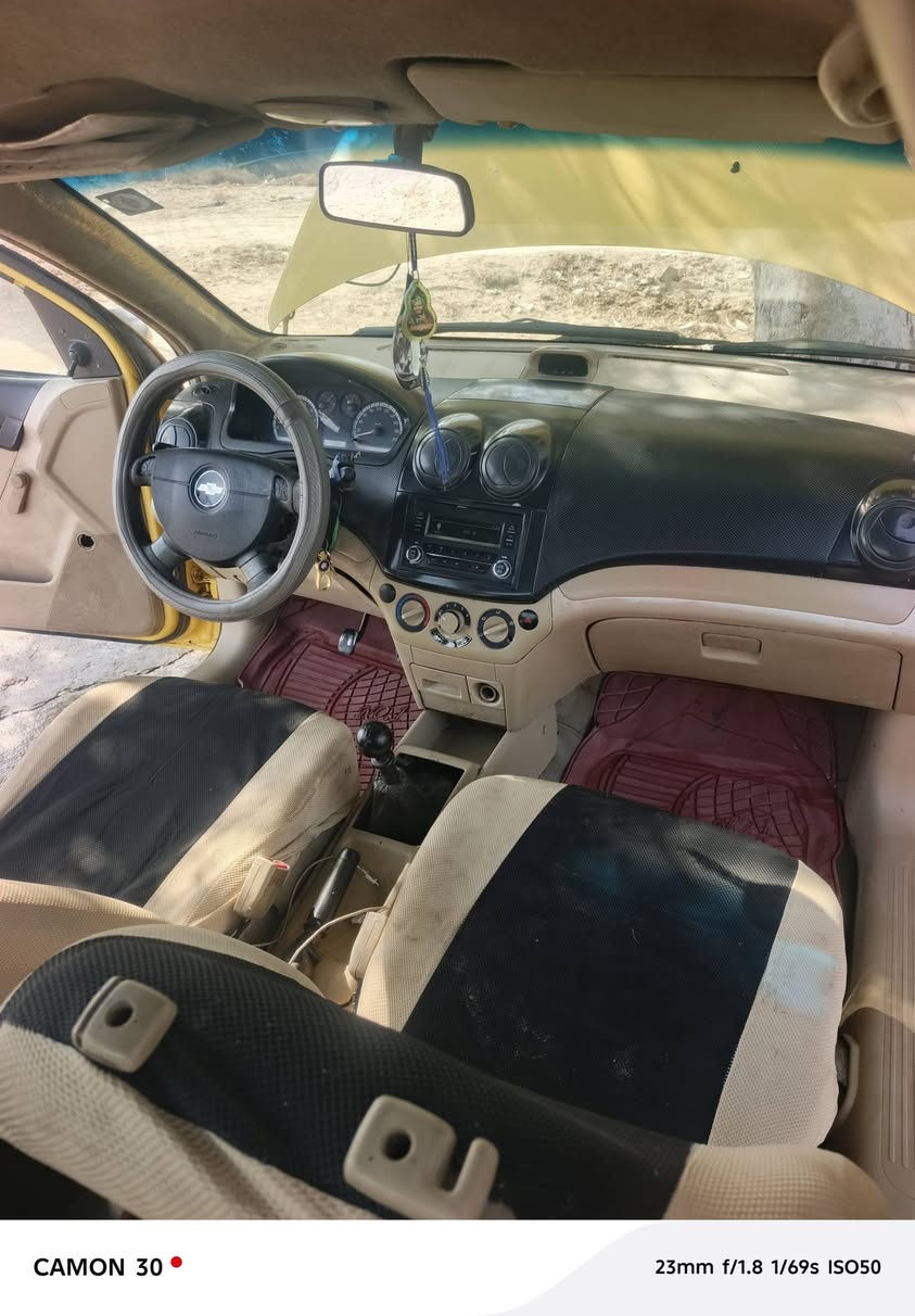 سلام عليكم سياره افيو البيع مديل 11سياره خليجيه مفتوح ضربته جامبلغ الخلفي الحداديه نضيفه الكشر شوفت عينكم السعر 50 وبيه مجال بصيط المكان كربلاء ***********
