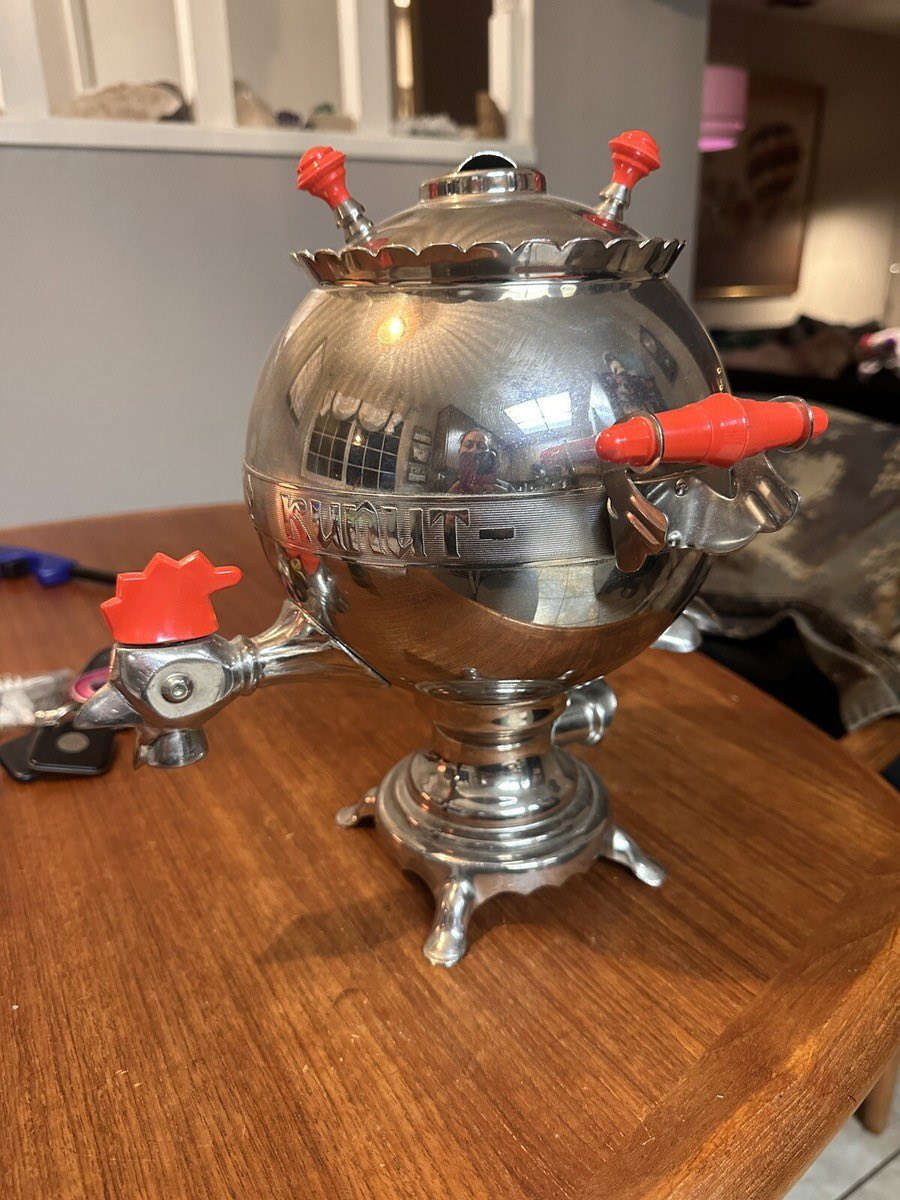 جمال السماور الروسي وايضاً مكتوب تاريخ الصنع سنة 1984 السعر 75


**إذا كنت صاحب هذا الإعلان وتريد حذفه لأي سبب، رجاءا أرسل رسالة إلى الدعم الفني**