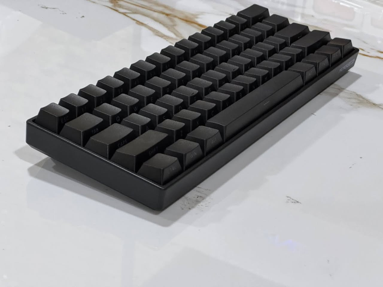 كيبورد كيمنك احترافي مغناطيسي
Monsgeek FUN60 Pro
 
Wired 8k polling rate
Magnetic hall effect switches
60%
Rapid trigger
Adjustable actuation point
SOCD or (snap tap in some brands)

للاستفسار مراسلة الصفحة أو الاتصال على الرقم 
*********** واتساب. يوجد توصيل لجميع محافظات العراق.
