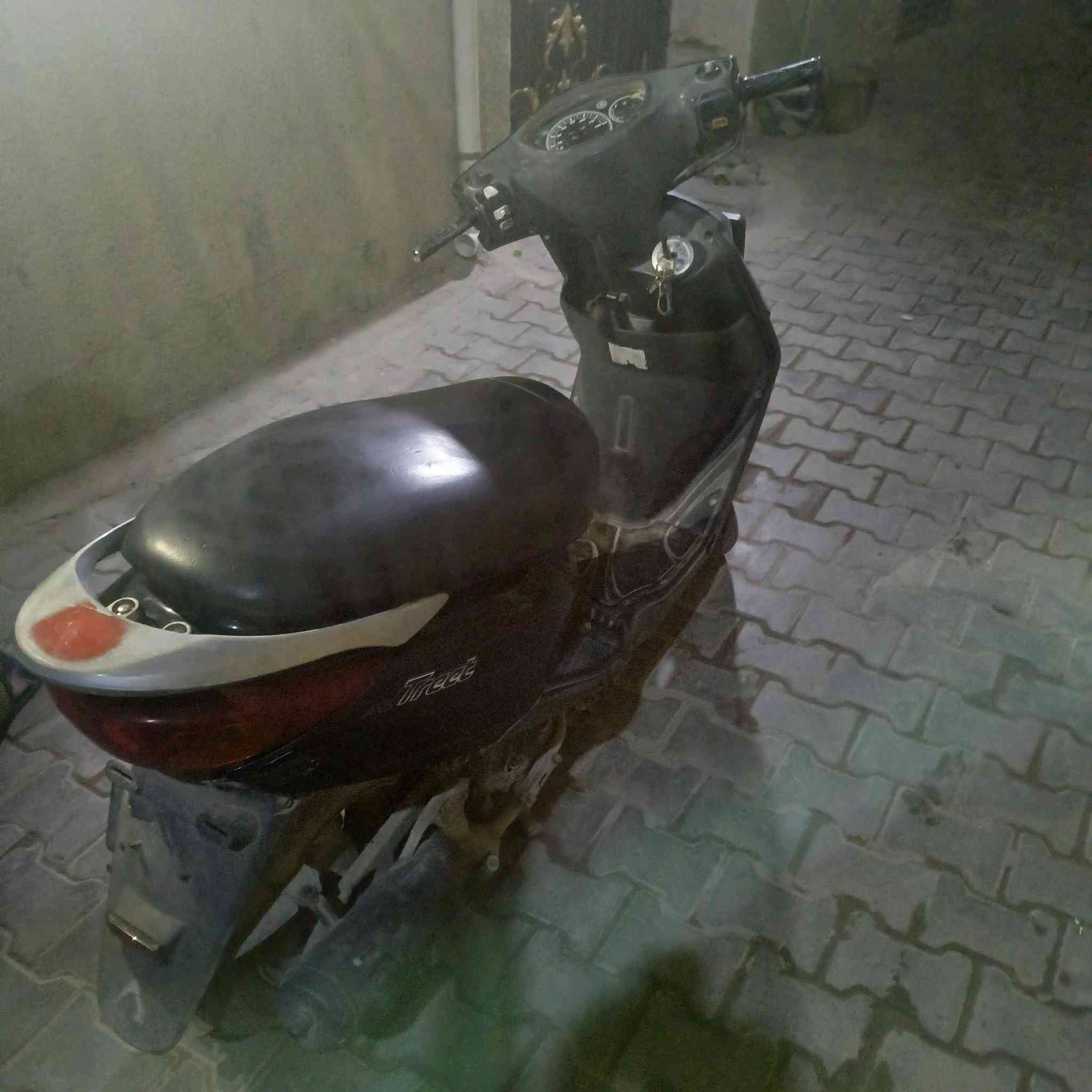 اكزز نوزل بيها بس كفرات تجاري ومجفته صارلها خمس سنوات مكاني الكريعات موجود واتس ***********السعر 425 وبيها مجال
