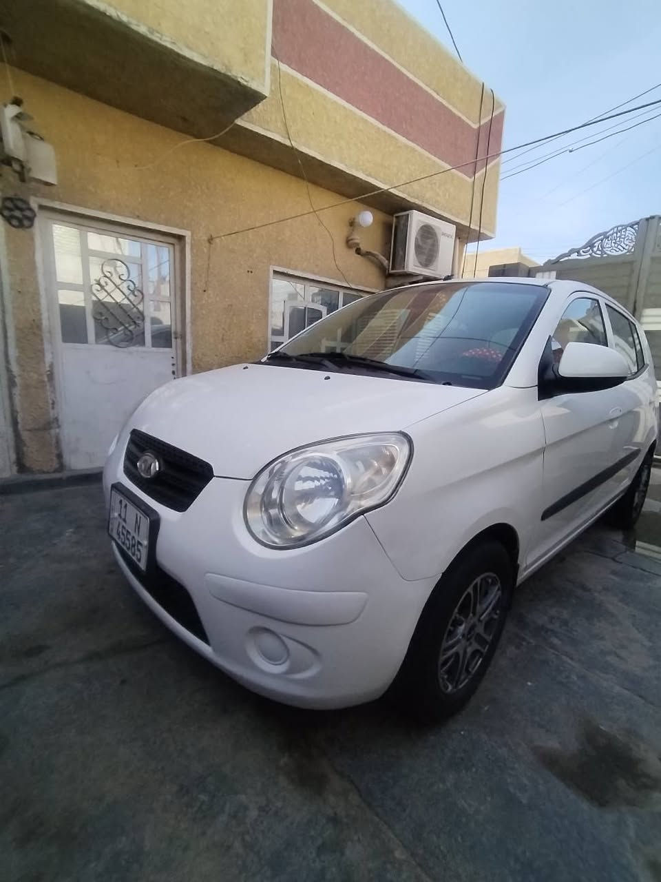 كيا بيكانتو للبيع ٢٠٠٨ خليجي رقم بغداد ألماني مشروع وطني بأسمي كير محرك  بحالة جيدة كير اوتوماتيك تبريد شغال شاشة كامرة السيارة بدون حادث بيها مكانات صبغ انطيك صبغ حزام ما عدا قمارة وبنيد وصندوك العنوان بغداد الشعب
*********** بغداد, العراق
