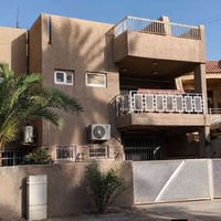 بسم الله الرحمن الرحيم بيت للبيع في منطقة الغدير محلة 704  كهرباء خصخص...