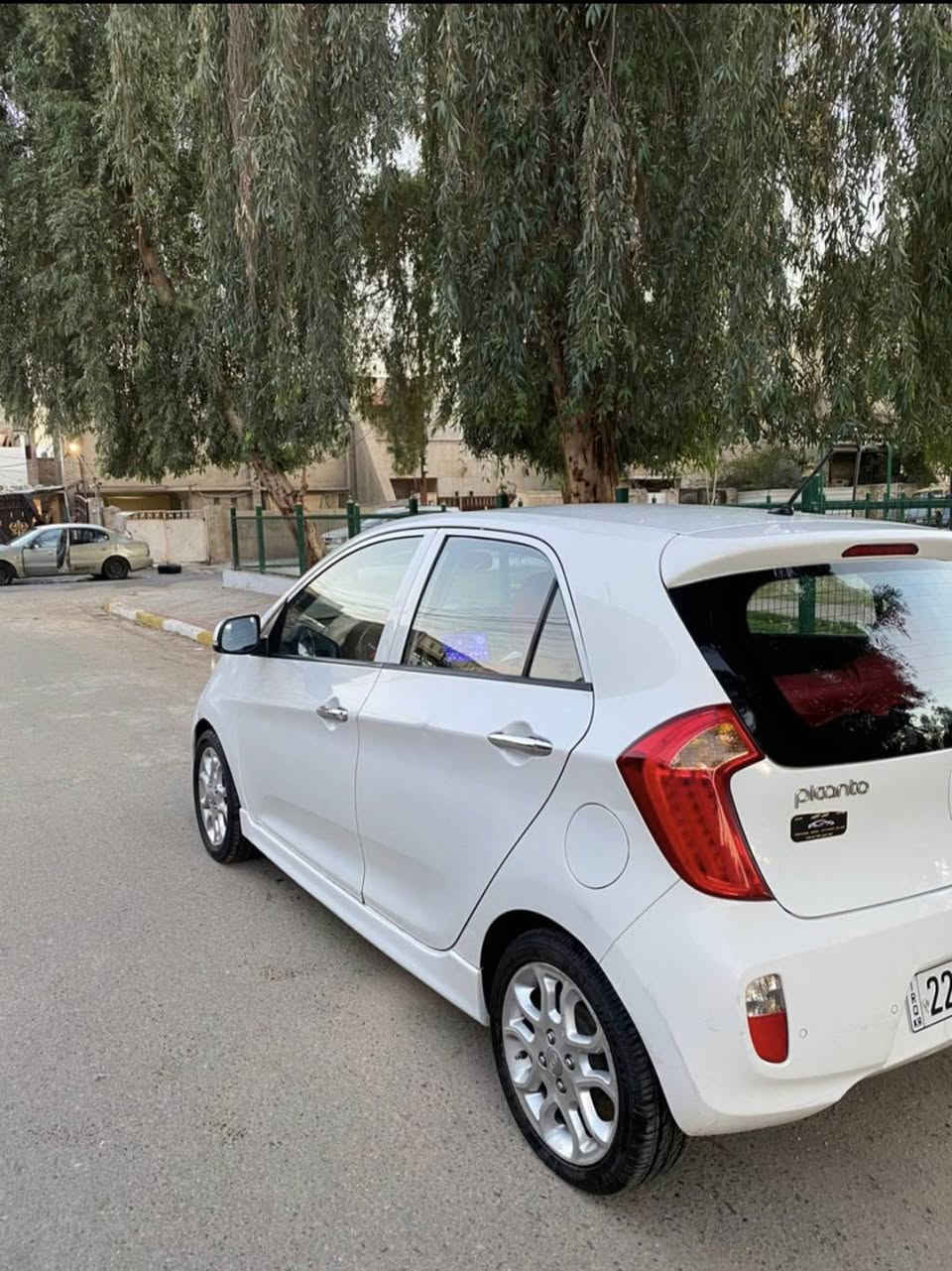 سلام عليكم 
كيا بيكانتو 2015 Gte line فول مواصفات 1/1
محرك جبير ٤ سلندر مواصفات فتحه بصمه لدات امامي خلفي كشنات جلد ومخمل تحكمات ستيرن حساس خلفي يدات نيكل اشاير بلمري مري شفط شاشه كاميرا تبريد بيانو فول اعلى مواصفات بدون صبغ بيها مكانين بارد صغار ممبينات رقم اربيل تريد تحويل او وكاله السعر 92 وبيها مجال مكان سيارة بغداد دورة للاتصال ***********/***********
