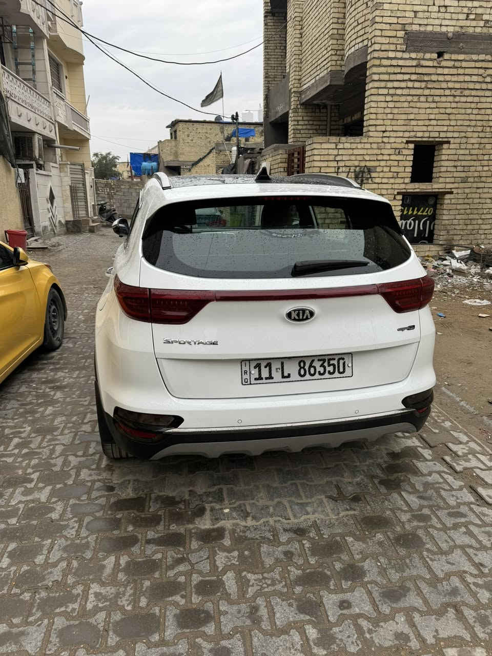 سلام عليكم سبورتج خليجي جي لاين 2021 فول موصفات محركً200
تحك شفتات اعل فىه 
سياره ماشيه 47 الف بعده عل وضعيت شركه 
مكفوله كفاله عام من كلشي 
سعر 240بيه مجال مكانه بلديات 
رقم هاتف ***********
