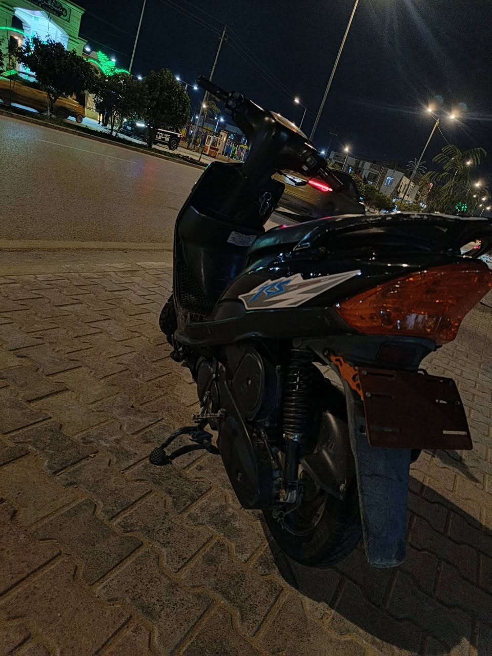 السلام عليكم دراجة ماكس عدلة للبيع الدراجة كاملة مكملة نكرة سلف هندر ب اي وقت كهربائيات كلها شغالة الدراجة مامفتوحة مبدل بس ولفات وصل معرض موجود مباشرا تتحول ب اسمك #ملاحضة جيب مصلح وفحص السعر 550 وبيها مجال للشراي الاستفسار الاتصال غير متواجد خاص *********** العنوان البوبيات عمود 103
