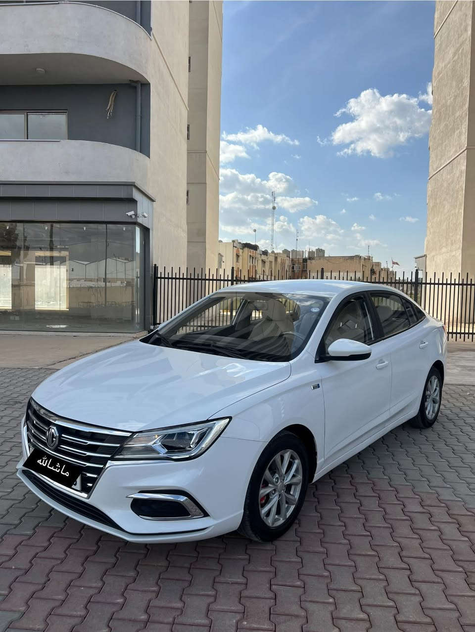 سلام عليكم للبيعMG5 زمانه شركه ماشي ٢١ الف ماشاءالله جديد سيارا مواصفات ستاندارت بلاس سيارا كلش جديد كلشي علي وزعه شركه بيها باب صبغ ويه ربع من دوسه بدون دواخل فقط صبغ موديل سيارا ٢٠٢٤ سعر ١٠٣ ورقه بيها مجال الشريه يتصل ***********
*********** 
مكانه سيارا كركوك
