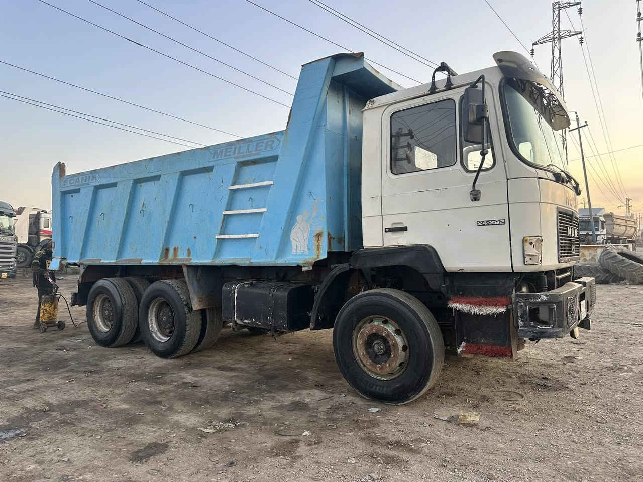 مان صقر موديل 2002 مجموعه نص جي اف رقم نشايه  
مكينه لا تنقيص ولا تبخير كير 160شاصي مكفول بدي مايلر.    سعر (135)
***********
