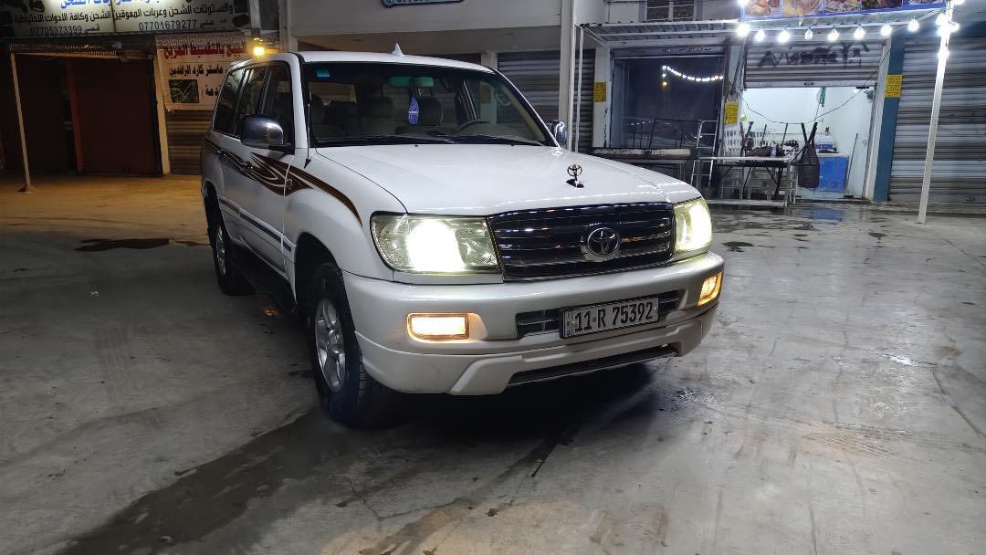 من رخص الادمن للمراوس مع اكسبلور 2010 نيفيا
لاند كروزر مونيكا موديل 2000 

محدثة 2007 بلكامل حتة البيبان 

باب خلفي قطعتين 

رقم بغداد دولي الجديد تحويل ثاني يوم 

سنوية 2029

هزة جديدة 

محرك لكزز ثمانية سلندر 

الغني عن التعريف 

تبريد مركزي ثلاث قطع ثلج وتبريد لكزز معرف 

سبعة راكب 

ثلاجة 

شاشة وشاشة بلسقف 

تدفئة بلكشنات 

منصومة مال عالي وناصي لد نهار 

السيارة بيها رش صبغ اثر التحديث فقط بدون حادث تكم قمارة شواصي لغود كلة كفالة الحمدلله 

سيارة جديدة ومرتبة ومال جناي
رقمي
***********

وبلعافية عل تكون من نصيبة
