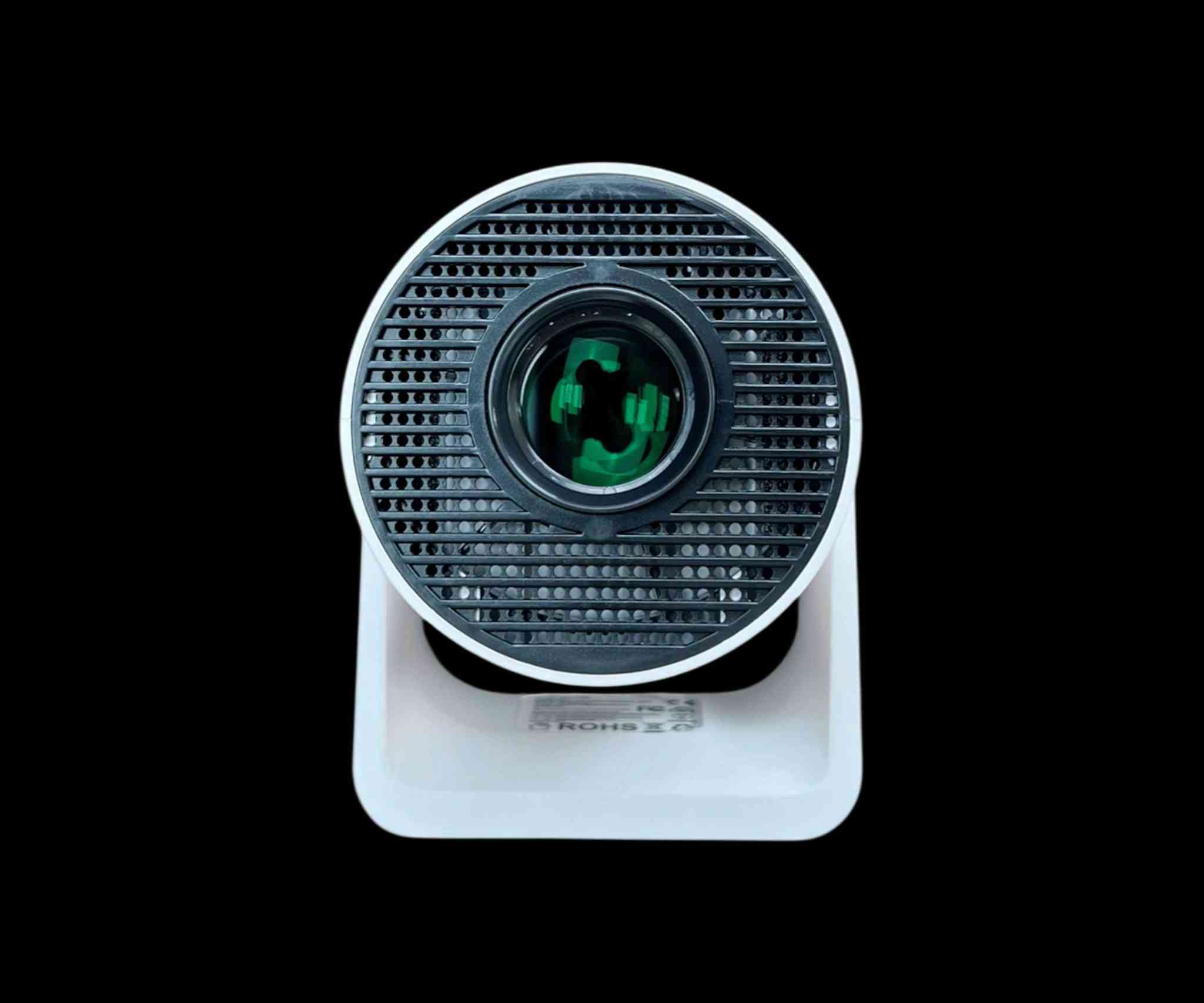 WIMIUS S27 المحمول بدقة HD مع ريموت وتحكم زاوية

الاستخدامات

عرض الأفلام والمسلسلات في المنزل كـ سينما منزلية.

تشغيل فيديوهات يوتيوب ومنصات البث عبر HDMI.

مناسب للعروض التقديمية والاجتماعات.

عرض الصور والفيديوهات من USB.

مناسب لغرف النوم، الصالات، والمخيمات.

المميزات

الموديل: S27

القدرة الكهربائية: 60 واط

مدخل طاقة: 100-240V  50-60Hz

يدعم توصيل HDMI

منفذ USB لتشغيل الوسائط

منفذ AV

منفذ سماعة 3.5mm

تصميم قابل لتعديل زاوية العرض بسهولة

عدسة أمامية بزجاج عالي الوضوح

فتحات تهوية جانبية وخلفية لتبريد أفضل

ريموت تحكم عن بعد

حجم صغير وسهل الحمل

طول سلك HDMI: 100 سم

طول سلك الكهرباء: 150 سم

أبعاد المنتج: 20 × 8.5 × 11.5 سم

أبعاد الكارتون: 24 × 12 × 19 سم

محتويات الصندوق

جهاز البروجكتر WIMIUS S27

ريموت كنترول

سلك HDMI بطول 100 سم

سلك كهرباء بطول 150 سم

قطعة قماش تنظيف للعدسة

دليل استخدام

الملاحظات

يعمل على الكهرباء المباشرة (لا يحتوي على بطارية داخلية).

يفضل استخدامه في إضاءة خافتة للحصول على أفضل وضوح.

لا يدعم نظام أندرويد داخلي (يعمل عبر التوصيل الخارجي).

صناعة: الصين. أربيل, العراق


**إذا كنت صاحب هذا الإعلان وتريد حذفه لأي سبب، رجاءا أرسل رسالة إلى الدعم الفني**