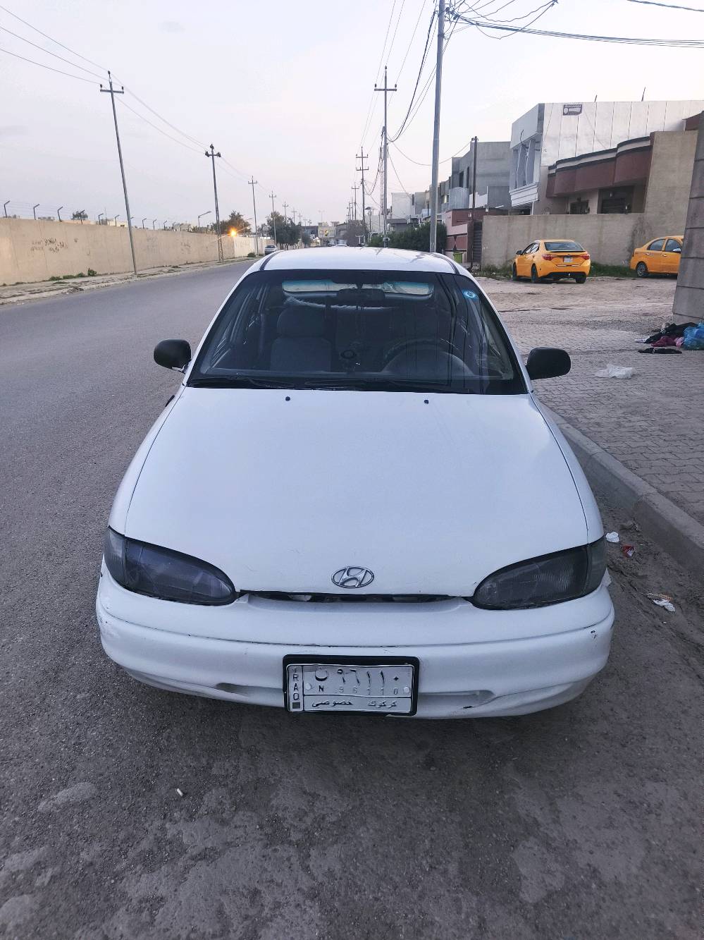 صبغ عام للجمالية
ضربة خفيفة بالصندوق
رصعات بسيطة بالسقف 
مشروع وطني السيارة
دفتر بانزين هم موجود( سيارة نظيفة مال بيت )