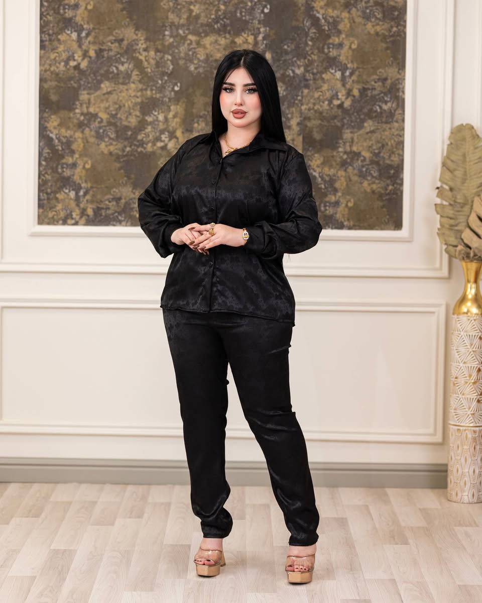 البيع جمله ومفرد 
سوت نسائي 

اسود فقط 

خامة ستن فرنسي مجكر 

L.   XL.  2XL.

توصيل جميع المحافظات 5 الف


**إذا كنت صاحب هذا الإعلان وتريد حذفه لأي سبب، رجاءا أرسل رسالة إلى الدعم الفني**