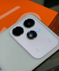 هاتف Tecno Spark 40 جديد ببطارية قوية 5200mAh وشحن سريع 45W. يحتوي على...