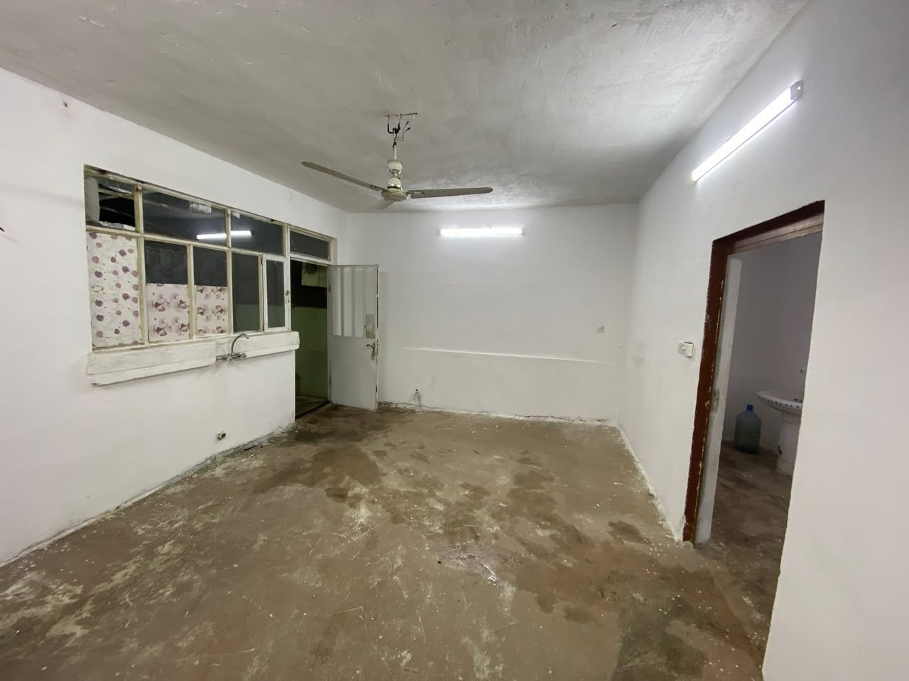 مشتمل للايجار طابق ثاني 200 متر قرب جامع الحق المبين بالاسرى والمفقودين منطقة هادئة
صالح للسكن نظيف فقط ارضية صب 
الايجار : 200 الف قفل 
للاستفسار الاتصال على الارقام التاليه : *********** او ***********
