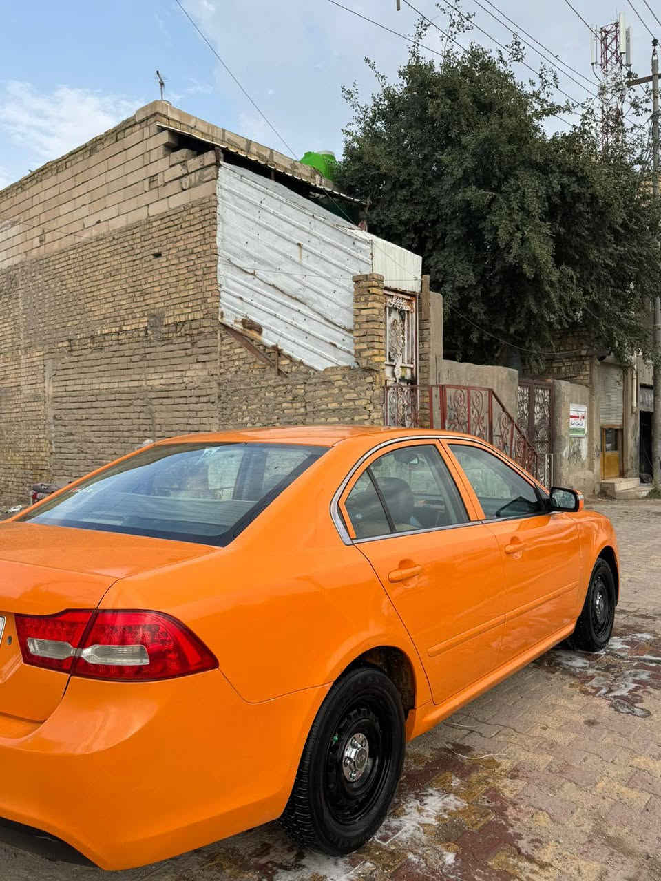 سلام عليكم
اوبتيما موديل 2010
سياره مكفولة فقط تبديل بنيد باقي سياره كفاله عامه 
لون بلادي سياره كوري جاهزه 
تخم تاير
تبريد 
حداديه سياره كارتون 
سعر(115)وبيها مجال حك جيه 
رقم تلفون ***********
والله يرزق الي ياخذها
