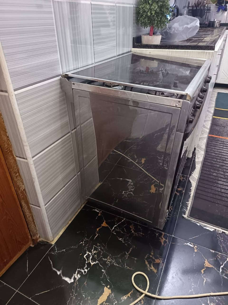 السلام عليكم احبتي
طباخ.. كريازي الباب الاول
نضيف جداا انضف من الصوره
مخزون
للاستفسار
خاص
او الاتصال على...***********
