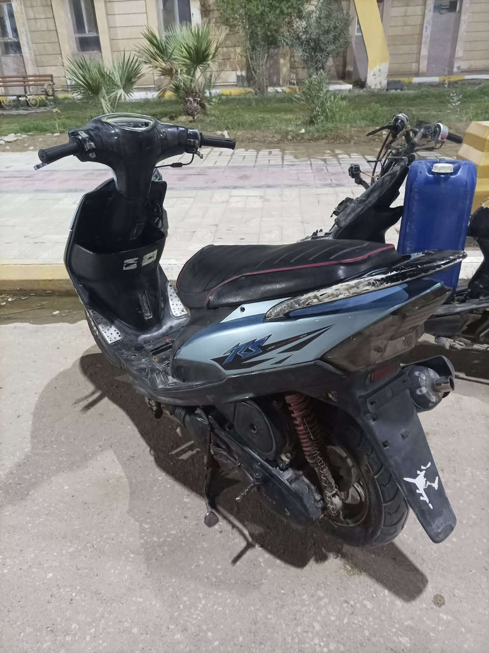 سلام عليكم ماكس عدله
500 بيها مجال 
مفتوحه بوش 50 رايمر 
نقصها سلف 
كهربائيات كامله 
ناصريه مركز


**إذا كنت صاحب هذا الإعلان وتريد حذفه لأي سبب، رجاءا أرسل رسالة إلى الدعم الفني**