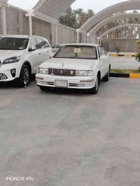 اسلام عليكم بطه منفصل لون ابيظ كفاله عامه سياره بس صدر نص عمر تخم تاير...