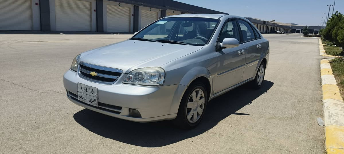 ئۆپترا گێڕ ئۆتۆماتیک 2008 ڕەنگی سلڤەر سێ پارچەی بۆیاخە بێ ناوگرتن بەشەرت گێڕ و موکینەی بێ عەیبە سەنەوی تازە بەسەرچوە زۆر زۆر تون و تۆڵ و بێ کێشەیە
شوێن سلێمانی 
ژ.م *********** السليمانية, العراق
